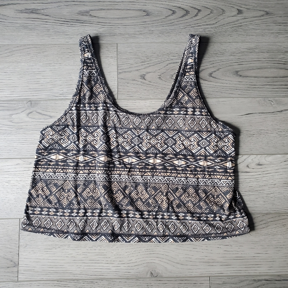 Tribal print crop top tank small